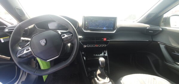 Peugeot 2008 Allure Pack  1.2 turbo, Tela,  Aut.  2024